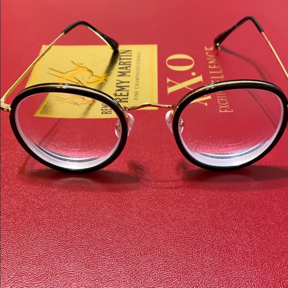 Eyeglasses